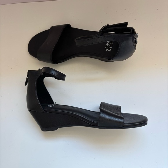 Eileen Fisher Mara Sandal Wedge Black Leather Ankle Strap Back Zip Size 6 - Picture 3 of 6